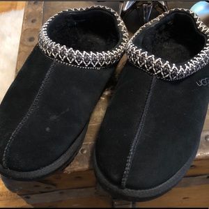 UGG slipper/shoe
